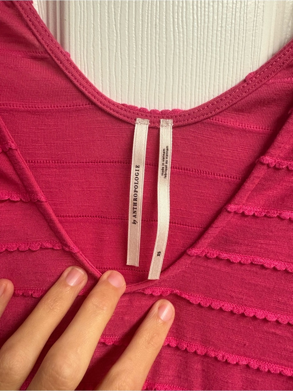 Anthropologie V-Neck Ruffle Sleeve Tank Top In Raspberry Size XS - Picture 3 of 5